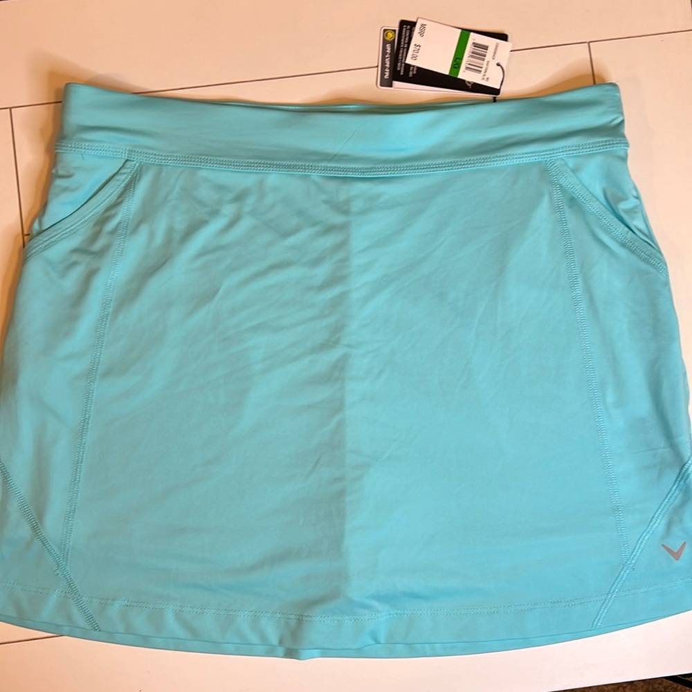 NWT Callaway Golf Skort. Aqua Blue. Size L.